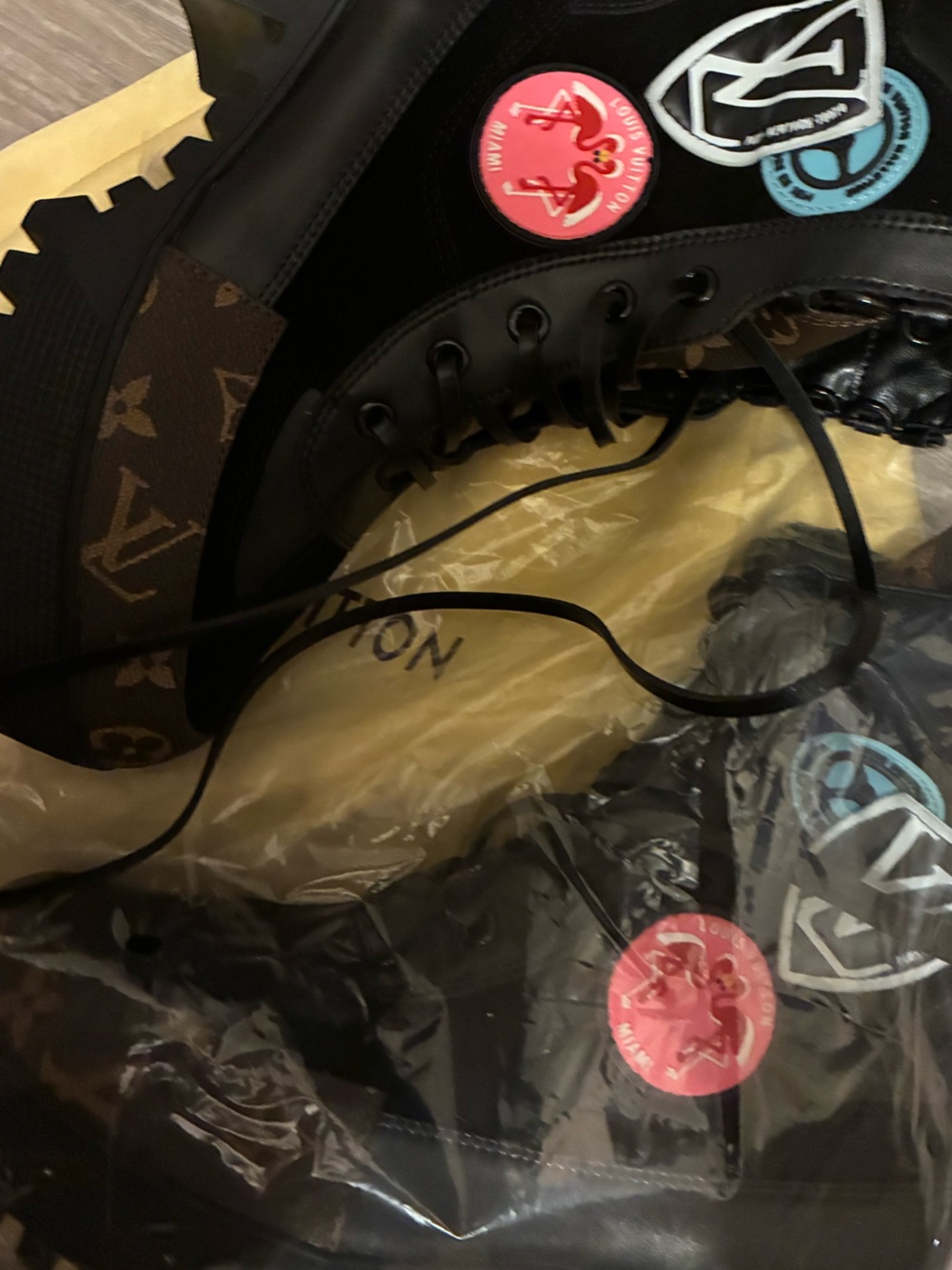 Louis Vuitton Black Leather Logo Insole - Picture 2 of 4